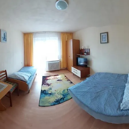 Проживание в семье Dom Goscinny Asia *